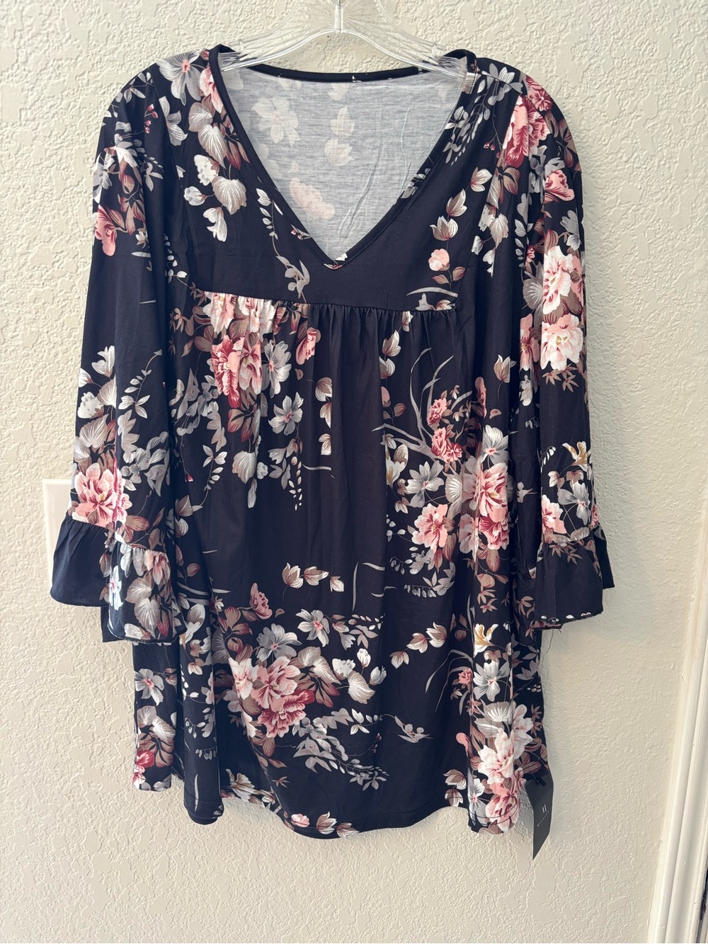 Women's Floral V-Neck Black Pink Tunic Top by Micoson NWT